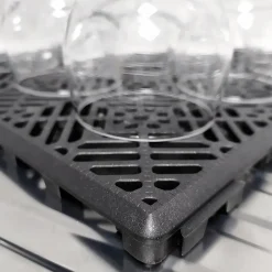 Antihumedades Pack 100 dalles auto-ventilées 30x30x1,5cm (9m² - Gris Forge). Hôtellerie, chambres froides, garde-manger, bar, zones humides