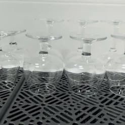 Pack 200 dalles auto-ventilées 30x30x1,5cm (18m² - Gris Forge). Hôtellerie, chambres froides, garde-manger, bar, zones humides-Antihumedades