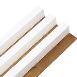 Panneau mural tasseaux bois MDF sur fond rigide HDF 250 x 17,6 x 4 cm - bois blanc sur fond chêne clair-Decoon Online