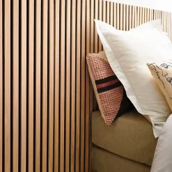 Decoon Panneau tasseaux bois - chêne clair fond noir - 120 x 30 x 1,9 cm