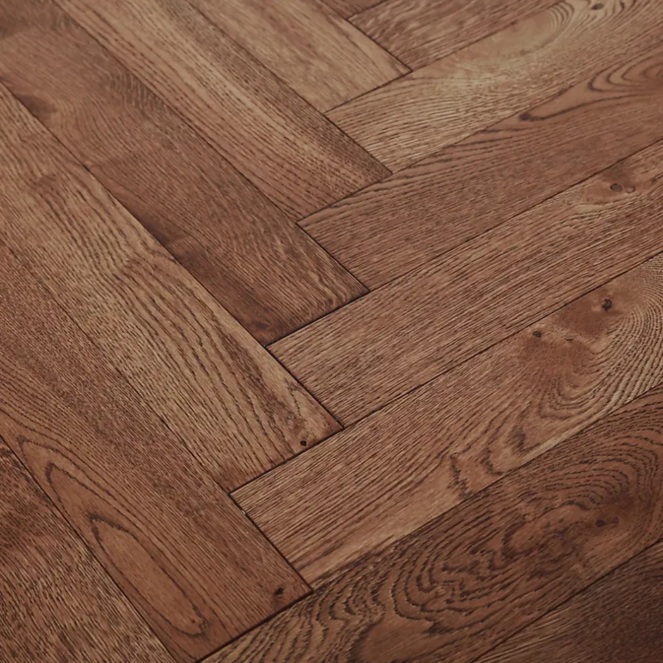 Parquet contrecollé clipsable Skara bâtons rompus en chêne huilé brun rustique-GoodHome