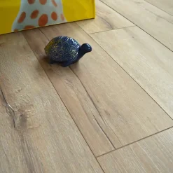 Parquet flottant Stratifié - KronoSwiss Noblesse V4 - Chêne Lugano 5G - Paquet de 2,131 m²-Décoweb Sale