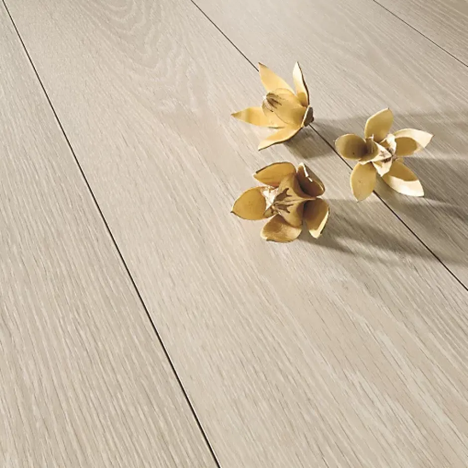 Parquet flottant Stratifié - KronoSwiss Noblesse V4 - Chêne Strasbourg 5G - Paquet de 2,131 m²-Décoweb Discount