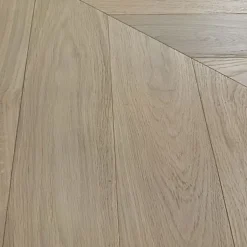 Parquet Point de Hongrie Chêne contrecollé verni brossé Pr Bis Invisible Newcastle 125x15X780mm - 4mm de couche d'usure-Premibel Parquet New