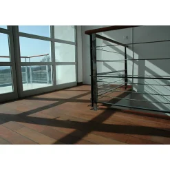 Parquet pont de bateau avec joint de PU intégré en Merbau GABRIELLE-Aelle Carrelage Online