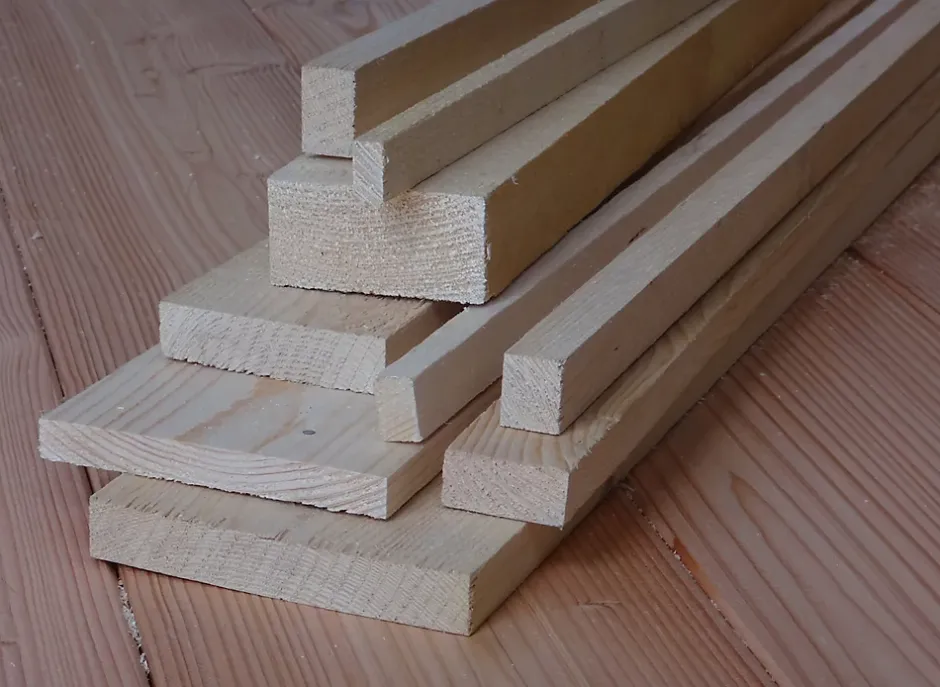 Planche brute 25 x 20 mm L.2,4 m (vendu par lot de 3)-