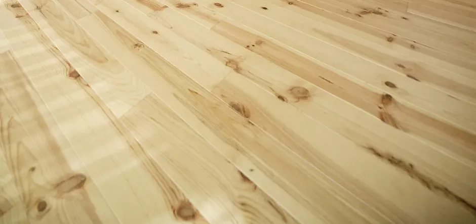 Plancher pin maritime noueux L.245 x l.14,7 cm, ép. 21mm