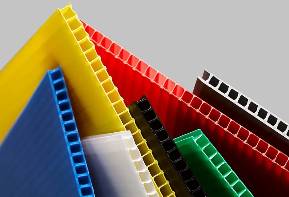 Strativer Distributi Plaque polypropylène alvéolaire uv pro 2x1m ep 2.5mm