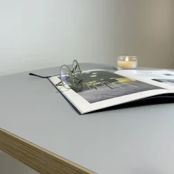 Restootab Plateau 90x90 couleur gris medio chants imitation bois -