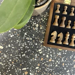 Plateau 90x90 decor terrazzo black chip chants laiton --Restootab Hot