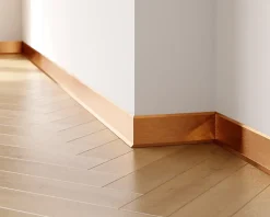 Ilcom Plinthe décorative pour mur F Cuivre satiné - 60mm x 2700mm x 0,65 ep.