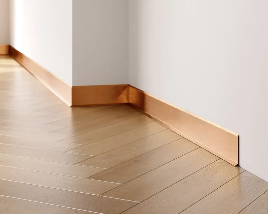 Ilcom Plinthe décorative pour mur F Cuivre satiné - 100mm x 2700mm x 0,65 ep.