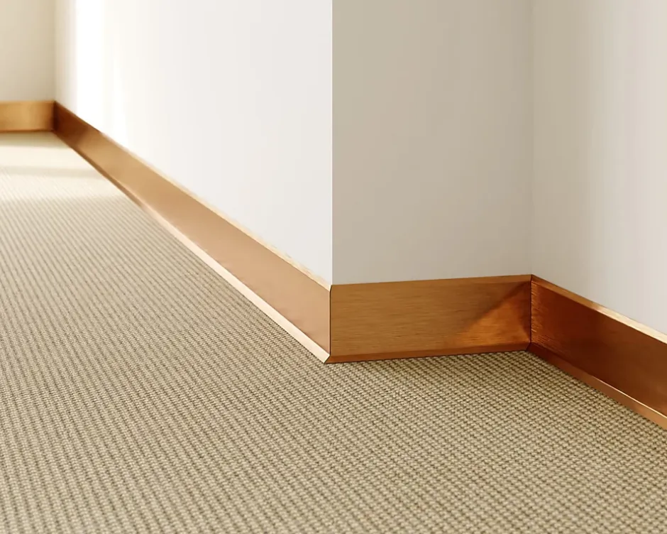 Ilcom Plinthe décorative pour mur F Cuivre satiné - 100mm x 2700mm x 0,65 ep.