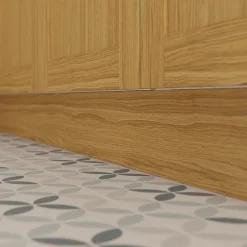 Plinthe de cuisine Verbena chêne naturel H. 15 cm x l. 2.4 m x Ep. 18 mm-GoodHome New