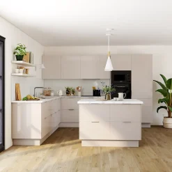 Palma Plinthe de cuisine cachemire brillant H.15 x l.240 x Ep.1,8 cm