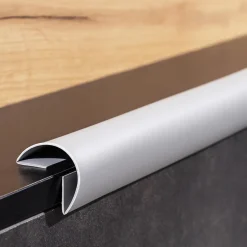 Plinthe de finition W1 en PVC 6,en,1 75 mm, baguette autocollante, masquante, plinthe souple pour sol et mur, vert clair, 5 m-Quest Discount