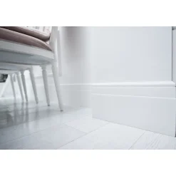 Plinthe haute SX156 qui adoucit la transition mur et sol-Orac Decor Best