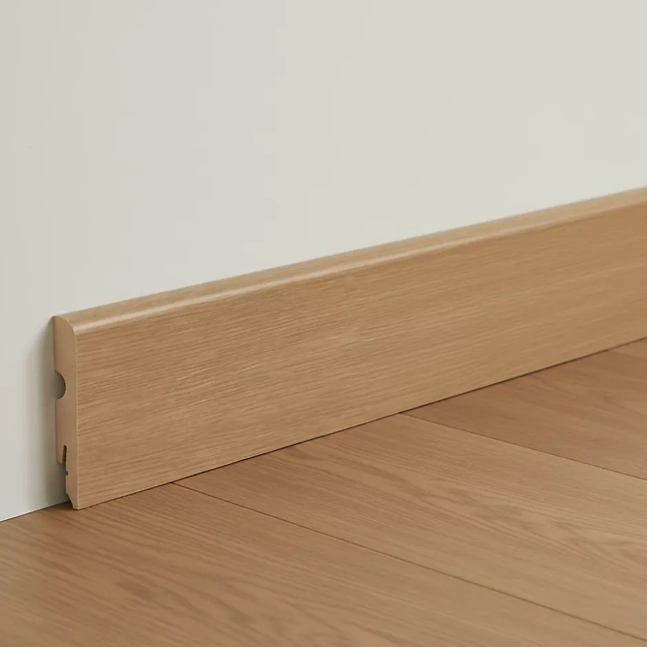 GoodHome Plinthe MDF 220 x 8 cm décor 145 chêne