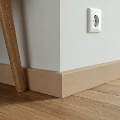 Plinthe MDF, effet chêne , décor 125, H.8 cm x L.220 cm x ép.13 mm (vendue à la pièce)-GoodHome Discount