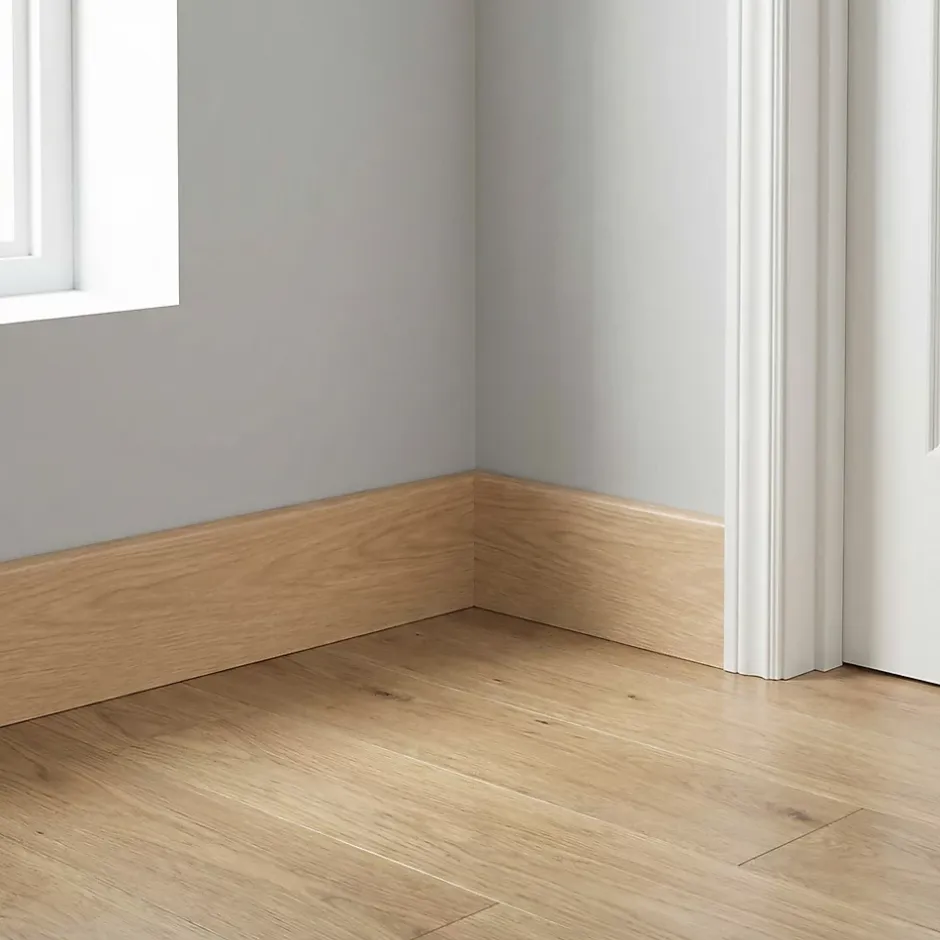 Plinthe MDF , effet chêne, décor 140, H.8 cm x L.220 cm x ép.13mm (vendue à la pièce)-GoodHome Discount