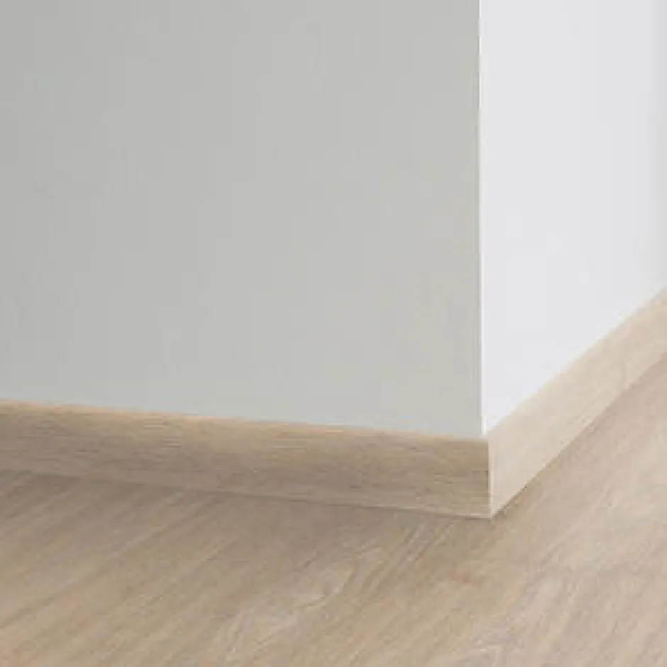 Tarkett Plinthe PVC chêne naturel Brillant L.196 x l.6 cm