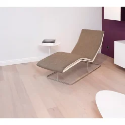 Orac Decor Plinthe sobre et intemporelle au design linéaire SX155