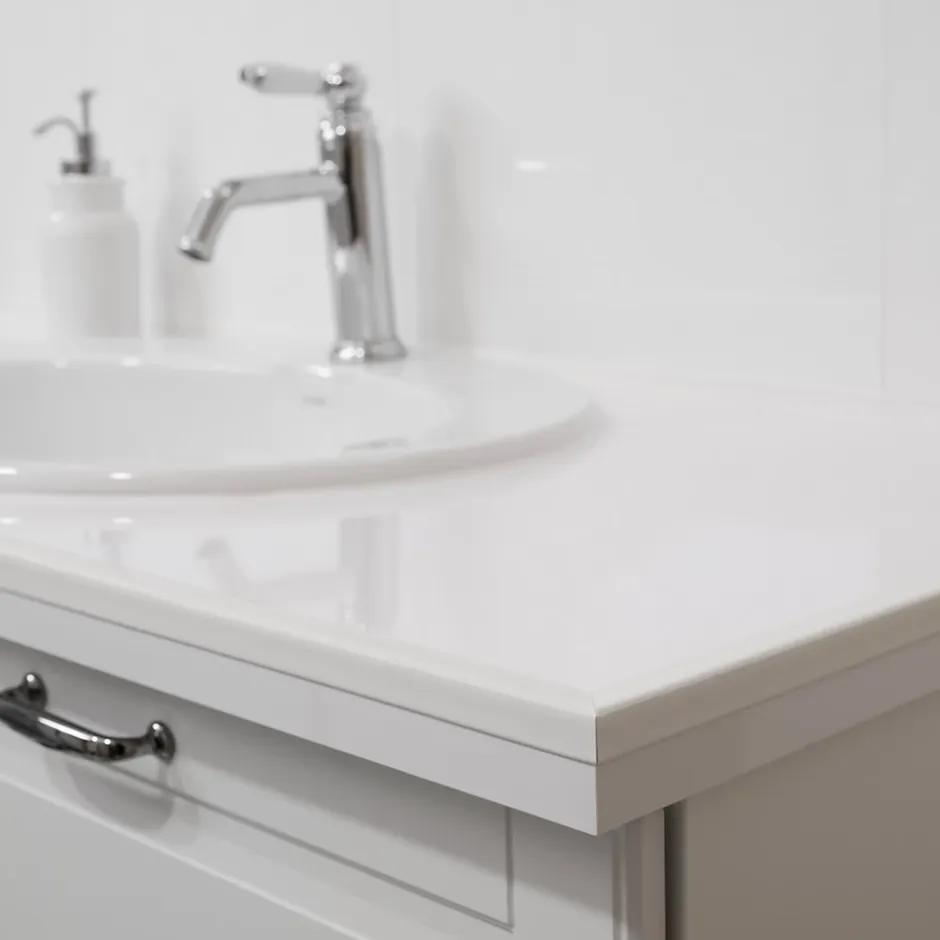 Plinthe Souple Auto-Adhésive en PVC 18x18mm, 5m, Bande Élastique pour Finitions et Étanchéité des Jonctions, blanc-Quest Hot