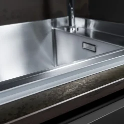 Plinthe Souple Auto-Adhésive en PVC 25x15mm, 10m, Bande Élastique pour Finitions et Étanchéité des Jonctions, argent-Quest Online