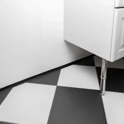 Plinthe Souple Auto-Adhésive en PVC 25x15mm, 5m, Bande Élastique pour Finitions et Étanchéité des Jonctions, noir-Quest