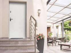 Vente-unique Porte d'entrée en acier pleine H207 x L100 cm blanc - épaisseur 55 mm - poussant droit - AGUEDA