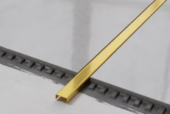 Profilé décoratif C en acier inoxydable pour carrelage Or satiné - 20 mm x 2700 mm x 0,65 ep.-Ilcom Clearance