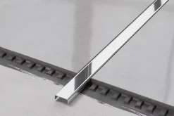 Profilé décoratif C en acier inoxydable pour carrelage Argent poli - 20 mm x 2700 mm x 0,65 ep.-Ilcom Clearance