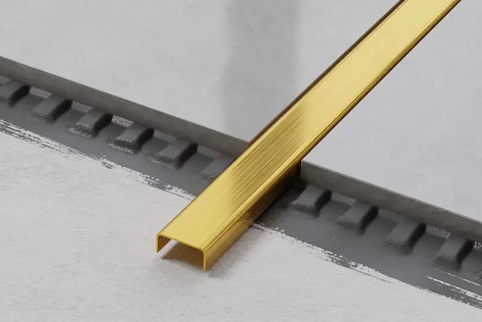 Profilé décoratif C en acier inoxydable pour carrelage Or satiné - 20 mm x 2440 mm x 0,65 ep.-Ilcom Discount