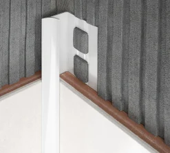 Profilé de carrelage intérieur rond PVC blanc lisse L.2,5m x l.3cm x ep.9mm-Diall Clearance