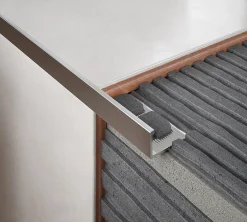 Profilé de carrelage intérieur droit aluminium argent anodisé mat L.2,5m x l.2,2cm x ep.12,5mm-Diall Outlet
