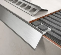 Profilé goutte d'eau extérieur biseauté aluminium brut argent lisse 35mmx250cm-Diall Sale