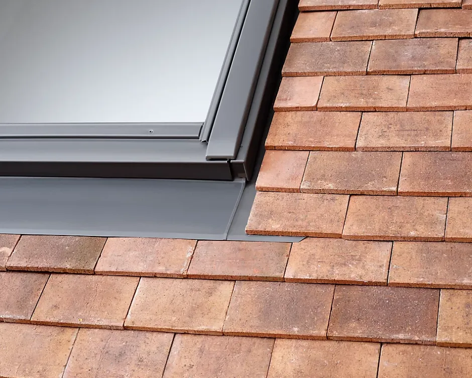 Raccord fenêtre de toit simple sur tuiles plates EDP CK02 gris-Velux Clearance