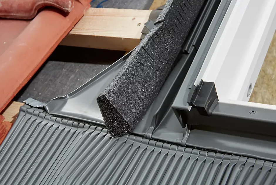 Velux Raccord fenêtre de toit simple sur tuiles EDW MK08 rouge