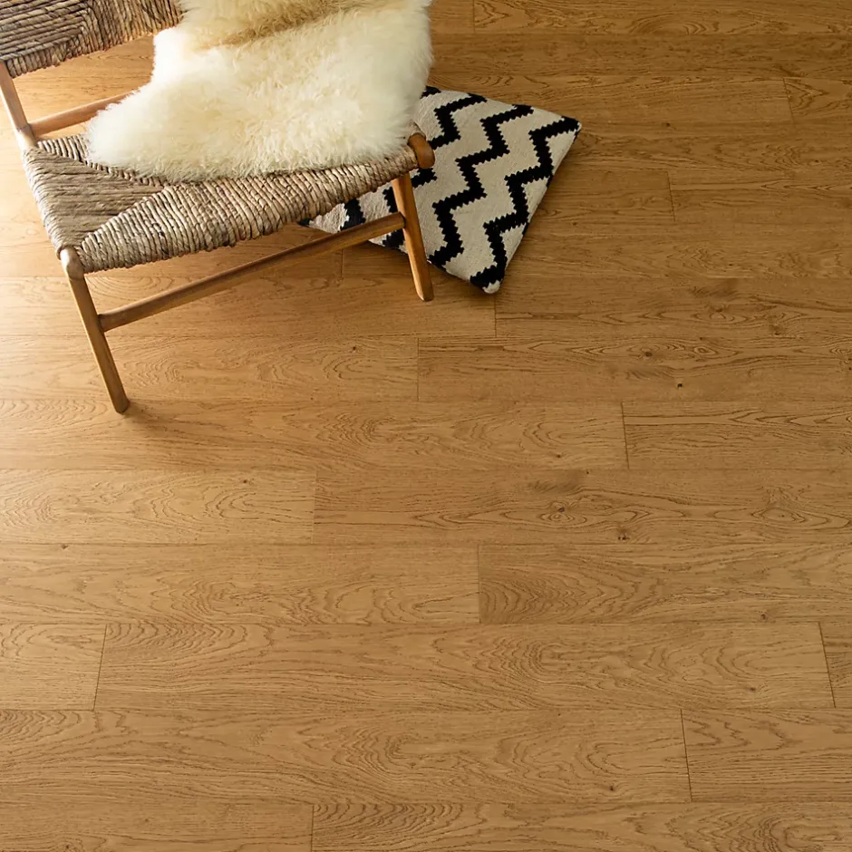 Revêtement de sol plaqué chêne finition verni coloris blond Ep 10mm- New