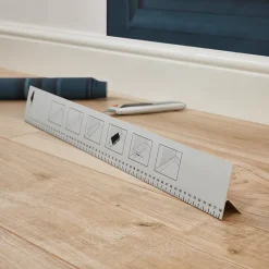 Règle de tapissier 58.5 x 6.7cm-GoodHome Discount