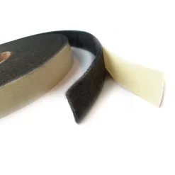 Ruban d'isolation acoustique auto-adhésif noir L.12 x l. 0.3m Ep. 0,5 cm