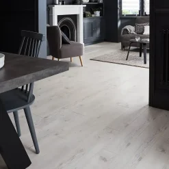 Sol stratifié à clipser effet chêne blanchi AC4 L.138 x l.24.4 cm x 8 mm, Bilston-GoodHome Outlet