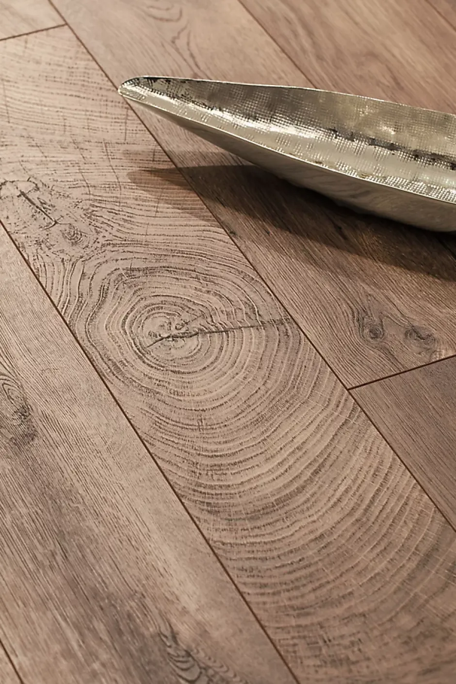 GoodHome Sol stratifié à clipser Lydney chêne brun 12 mm - L.138 x l.15.9 cm