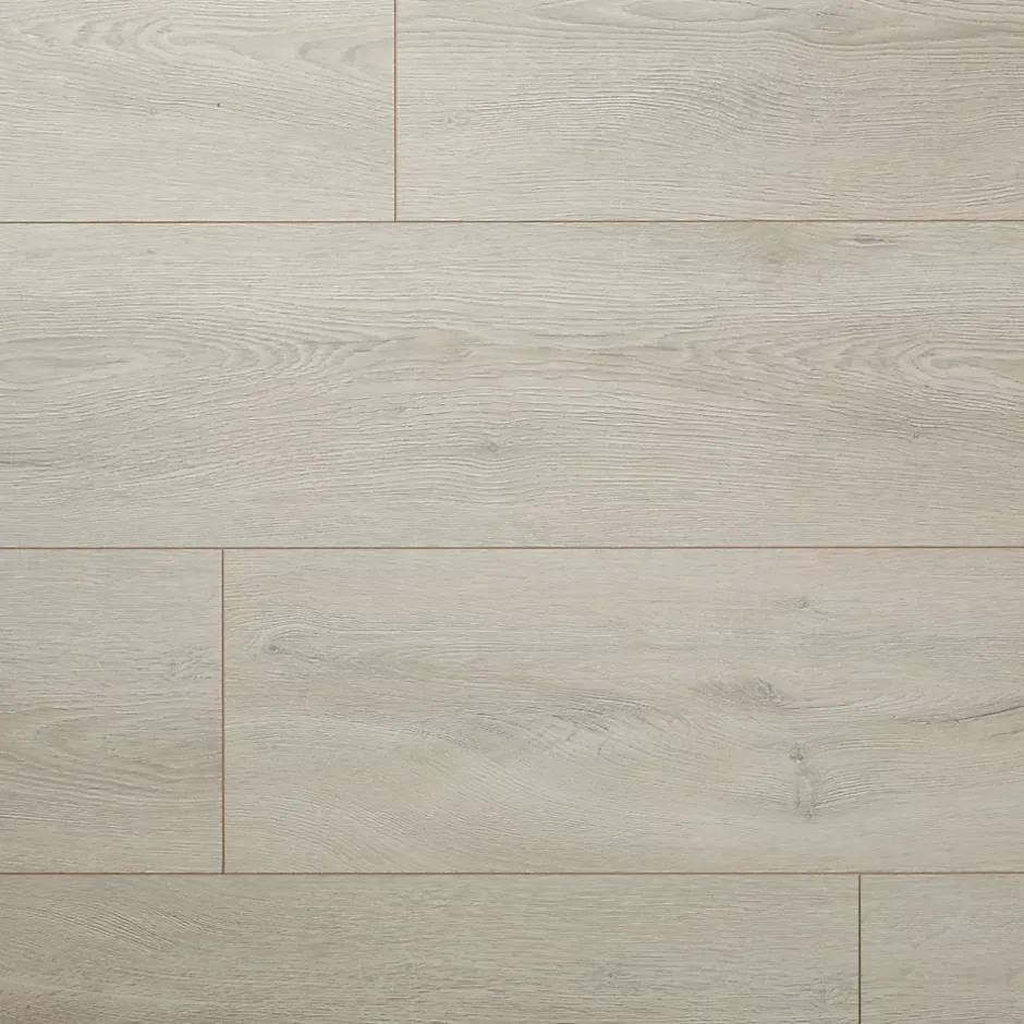 GoodHome Sol stratifié à clipser Newlyn chêne polaire gris L.138 x l.24.4 cm x Ep.10 mm