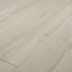 GoodHome Sol stratifié à clipser Newlyn chêne polaire gris L.138 x l.24.4 cm x Ep.10 mm