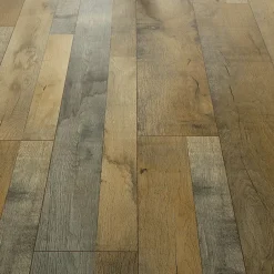 GoodHome Sol stratifié à clisper Barnwood effet chêne structurée L.138.3x19,3 cm Ep.8mm