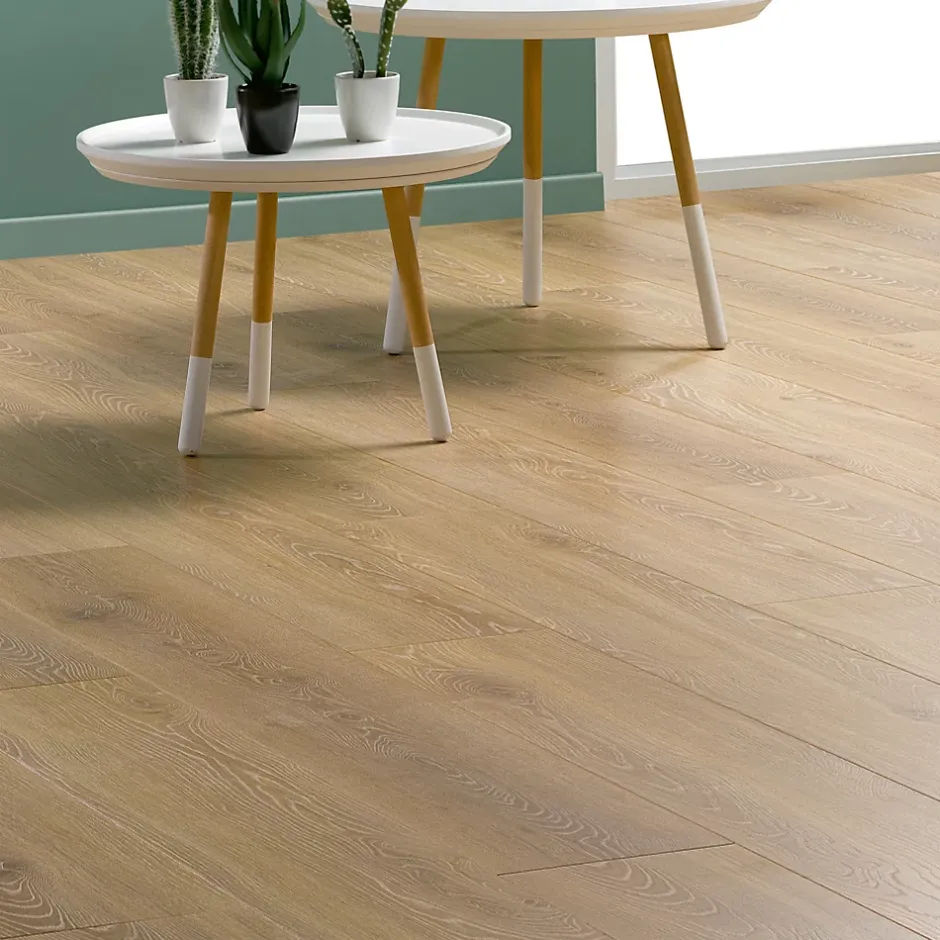 Sol stratifié Alicante , passage extrême AC6, effet chêne miel, L.128,6 cm x l.21,4 cm x ép.10 mm, résistant à l'eau-Homflor Online