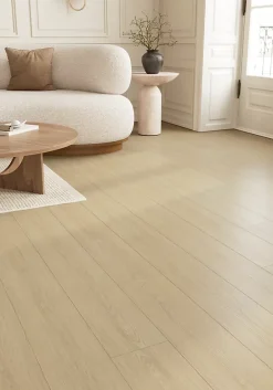 Sol stratifié Bryce , passage intense AC5, effet chêne blond, L.129,2 cm x l.19,3 cm x ép.8 mm, résistant à l'eau-GoodHome Best