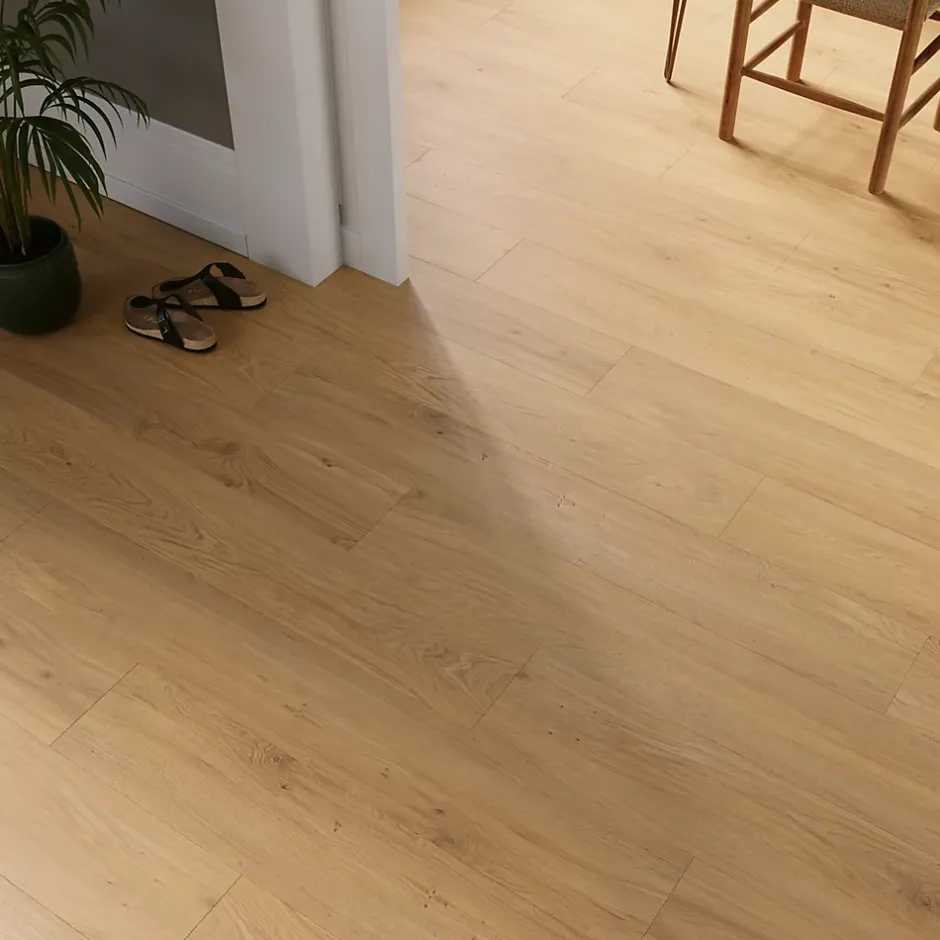 GoodHome Sol stratifié clipsable Visby chêne blond 8mm compatible pièces humides