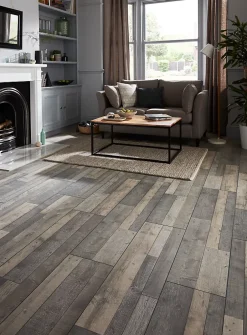 Colours Sol stratifié Dunwich décor chêne gris L. 128,6 x l. 28,2 cm x Ep. 8 mm GoodHome